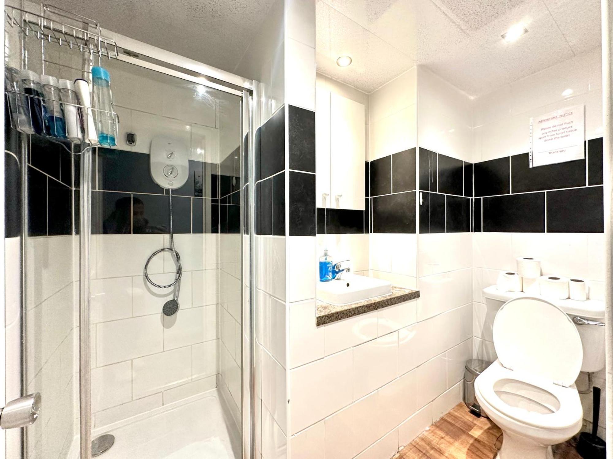 Kings Cross Guest House Лондон Экстерьер фото