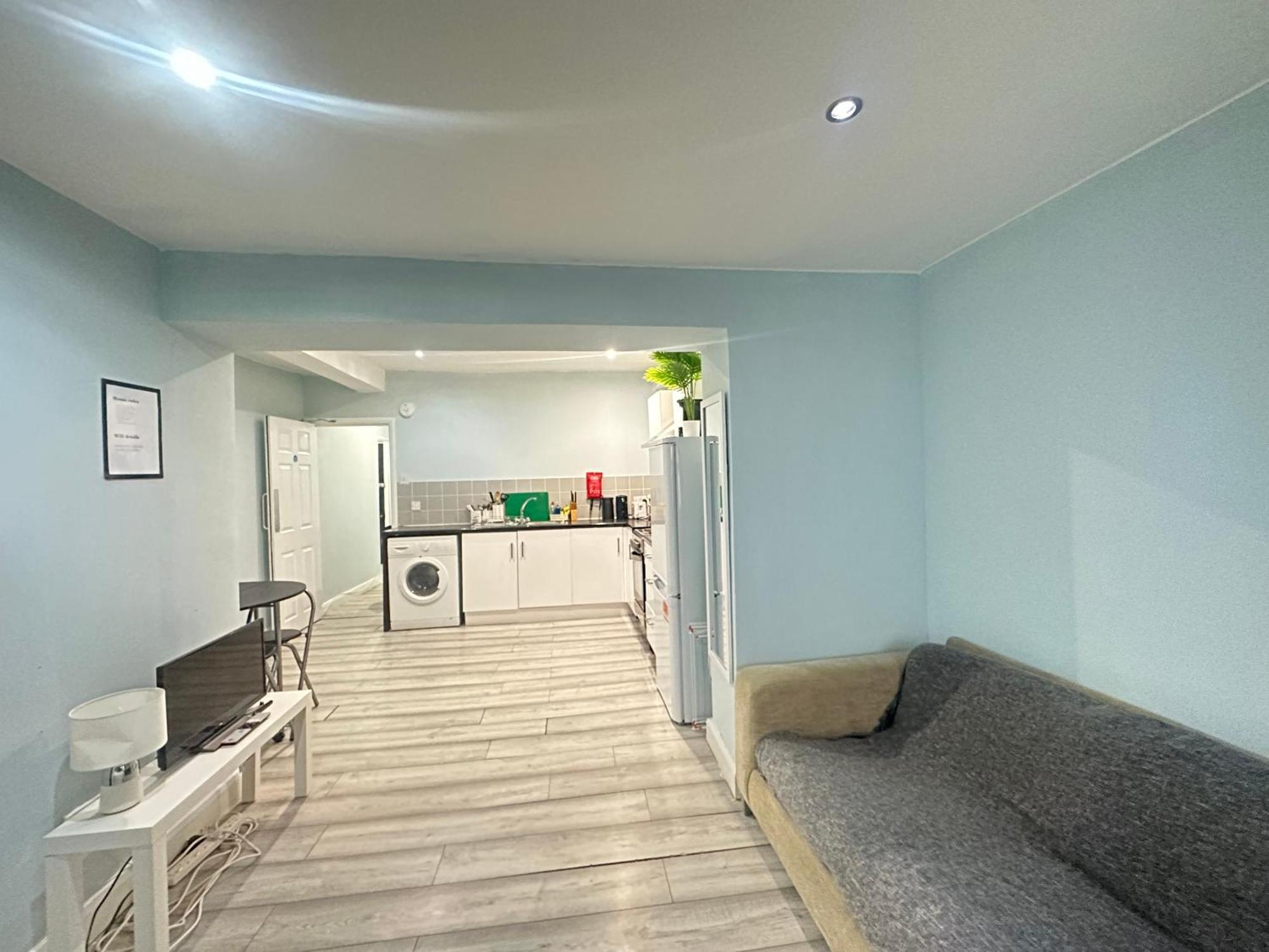 Kings Cross Guest House Лондон Экстерьер фото