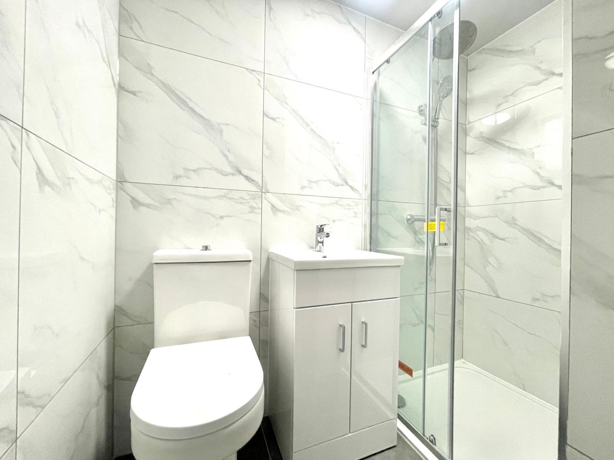 Kings Cross Guest House Лондон Экстерьер фото