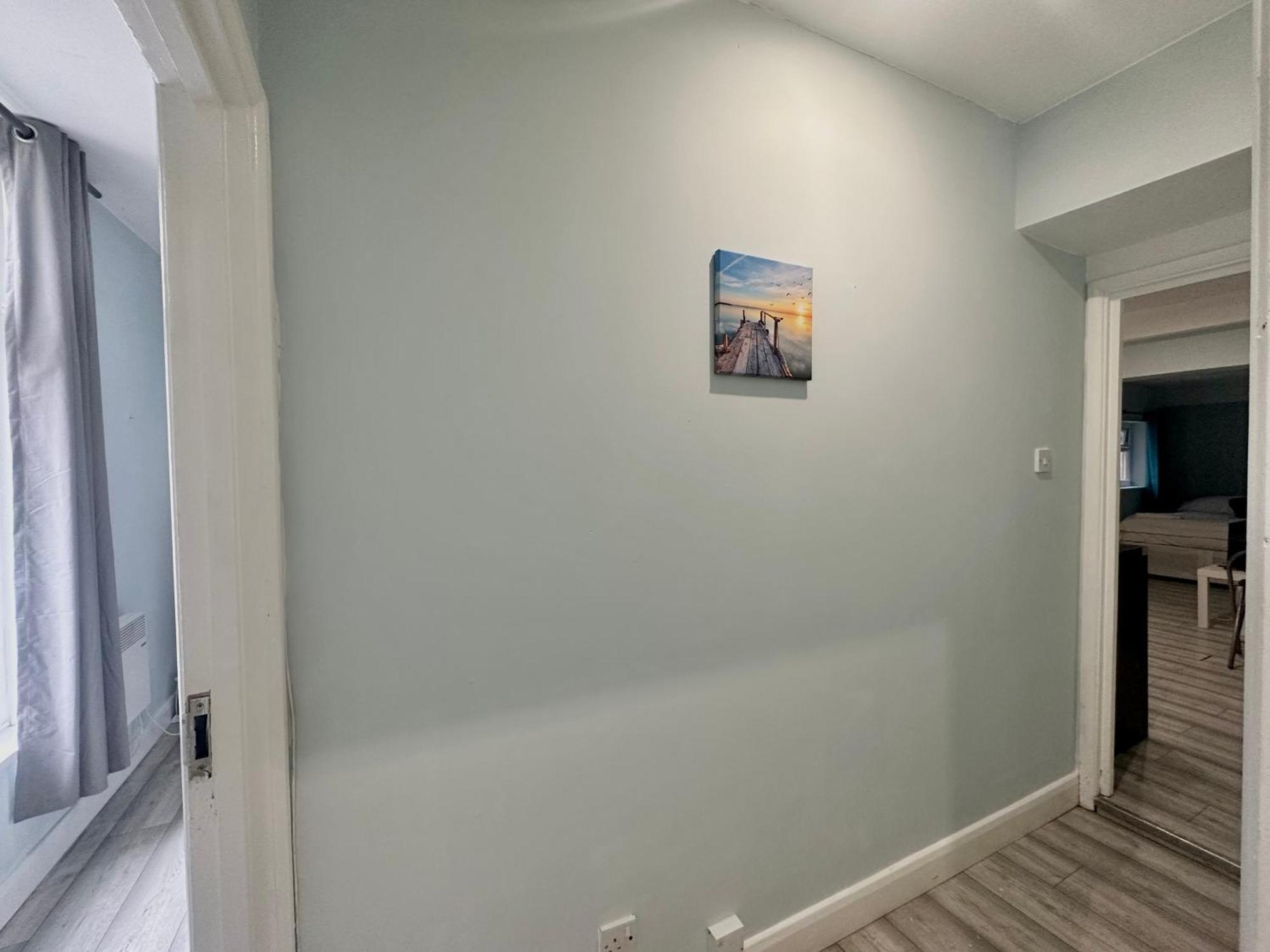 Kings Cross Guest House Лондон Экстерьер фото