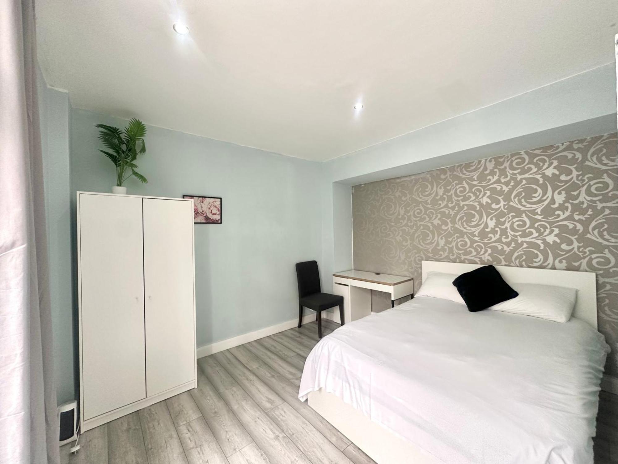Kings Cross Guest House Лондон Экстерьер фото