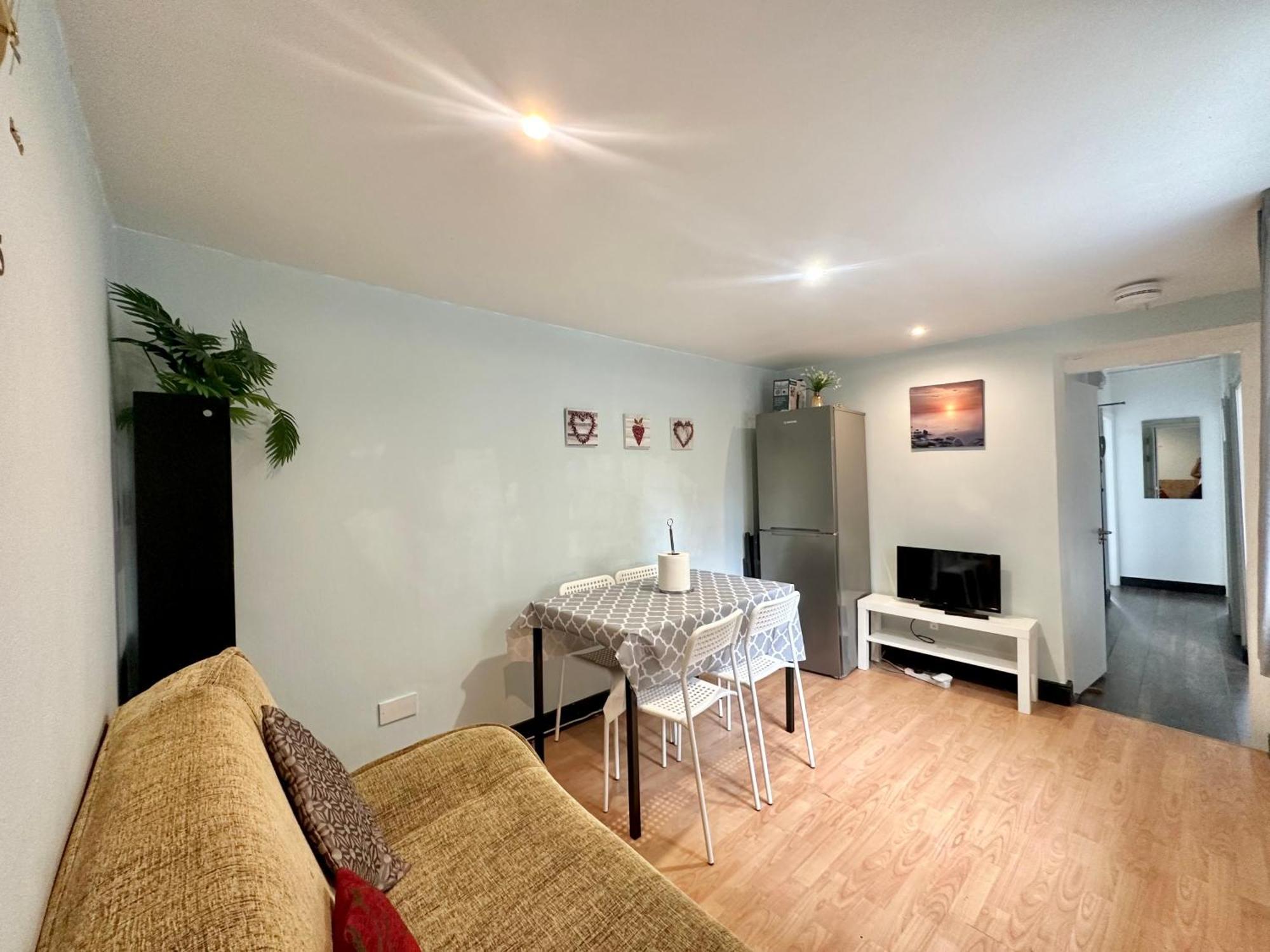 Kings Cross Guest House Лондон Экстерьер фото